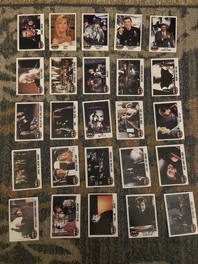 1989 Topps DC Comics Batman Movie 114 Trading Cards Series 1 & 2 & Stickers